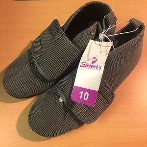 Adjustable Slippers diabetic or swollen ft, Men 10